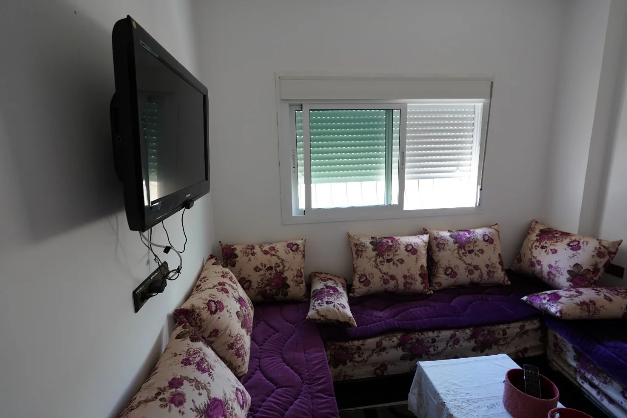 Appartement A vendre à M'diq résidence fermée chambre salon et balcon Appartement A vendre à M'diq résidence fermée chambre salon et balcon