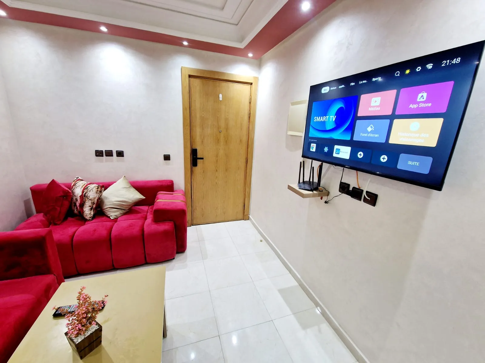 Un magnifique appartement à louer à Agdal  Rabat, avec une chambre et un salon