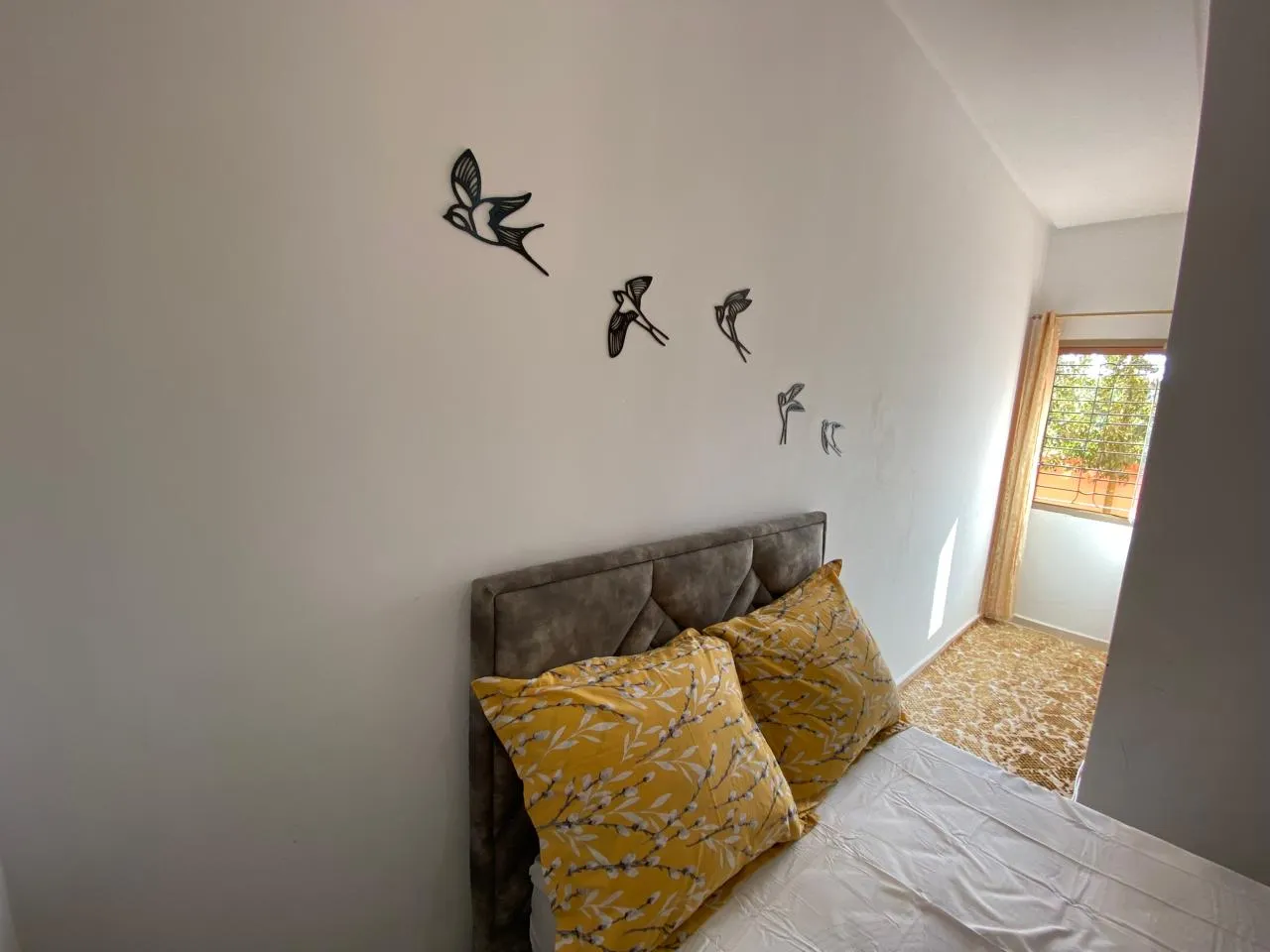 Un appartement meublé à louer par jour à Marrakech, situé au premier étage