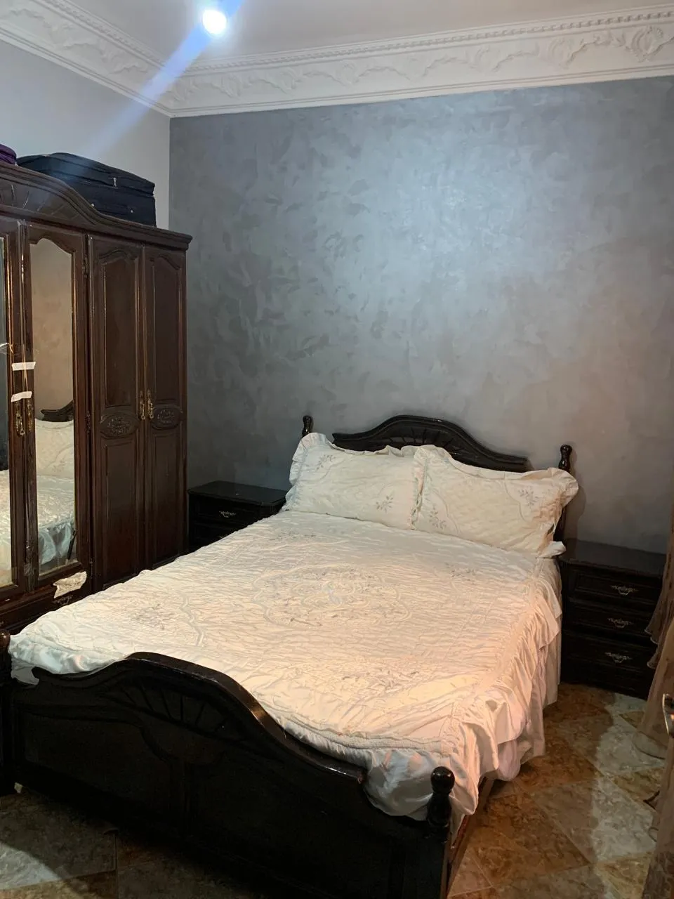 Appartement à louer à la journée au premier étage, composé de 2 chambres 