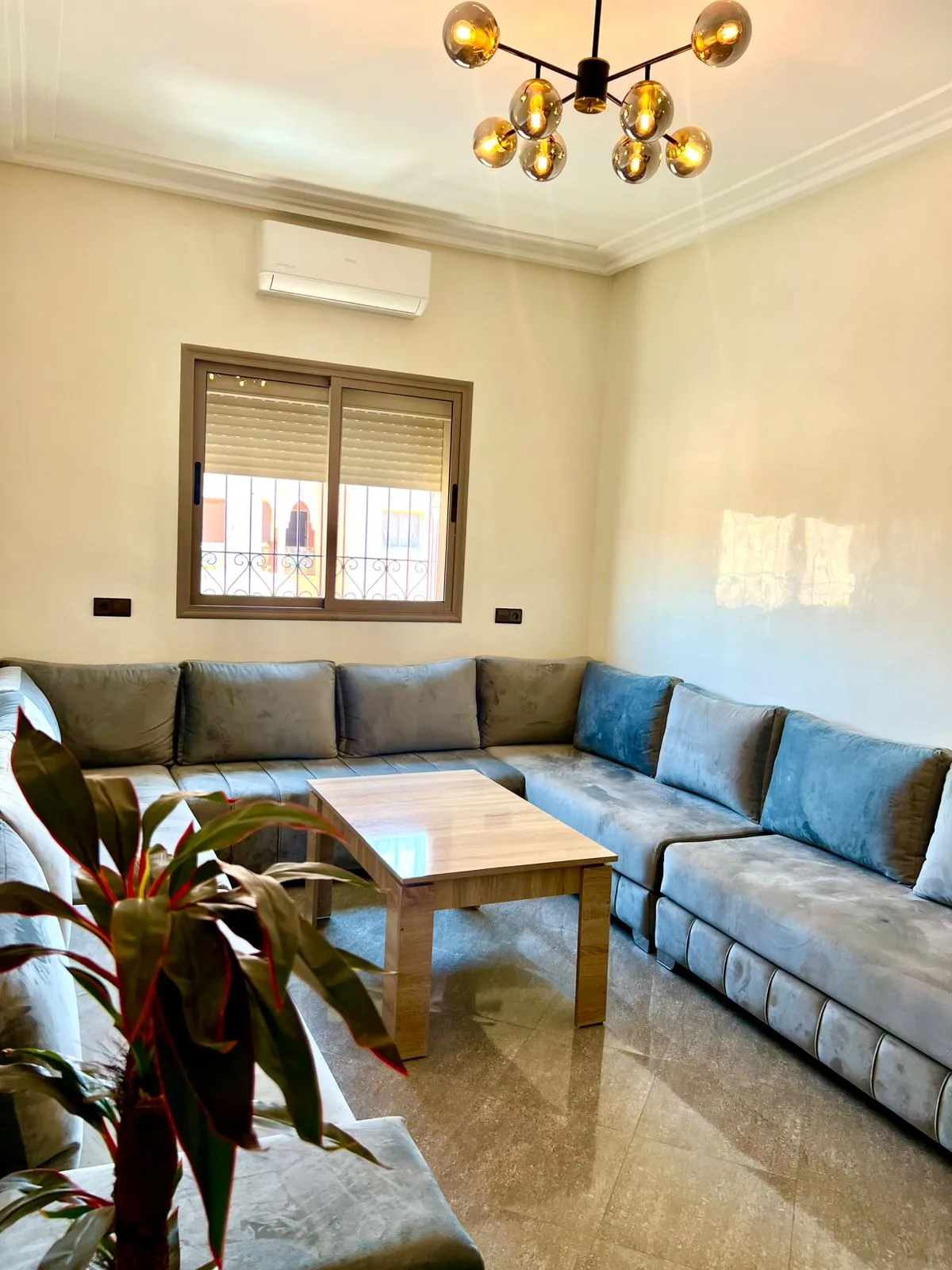 Appartement de luxe à louer à Marrakech, situé dans le quartier d'Abwab Guéliz