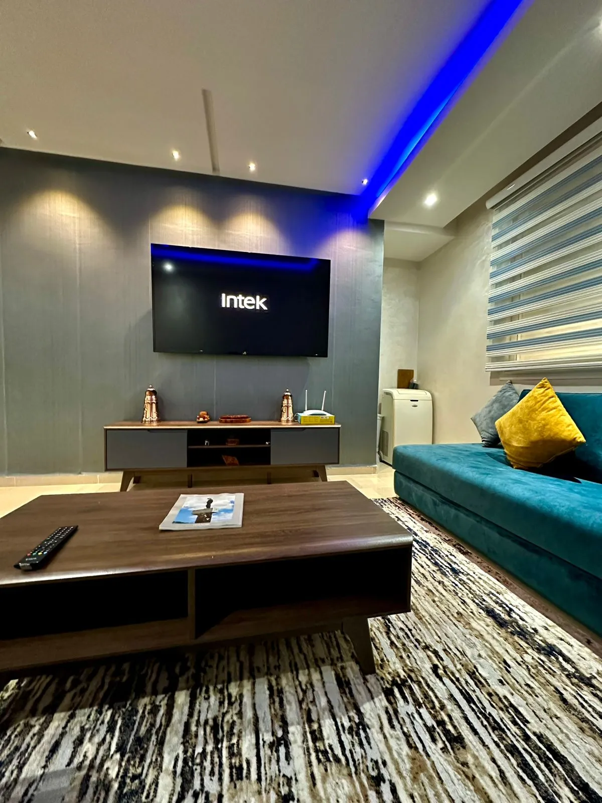 Studio moderne à louer à Agadir, dans une résidence sécurisée, bien équipé.