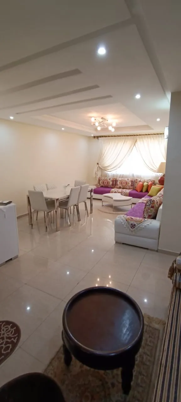 Appartement à louer au design moderne à Agadir, dans une résidence sécurisée