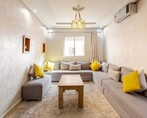 Bel appartement à louer à Tanger, emplacement excellent, 3 chambres.