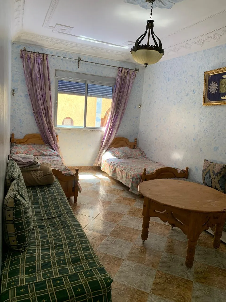 Appartement à louer à la journée au premier étage, composé de 2 chambres 