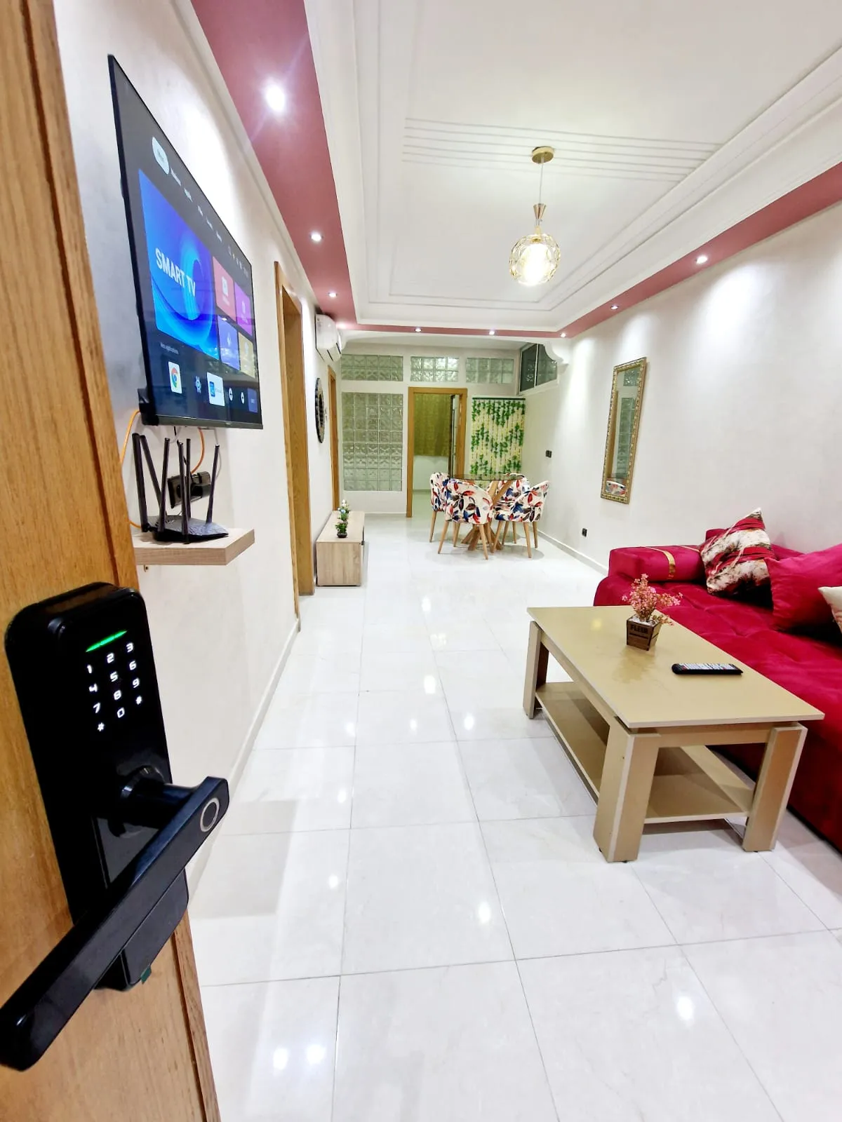Un magnifique appartement à louer à Agdal  Rabat, avec une chambre et un salon