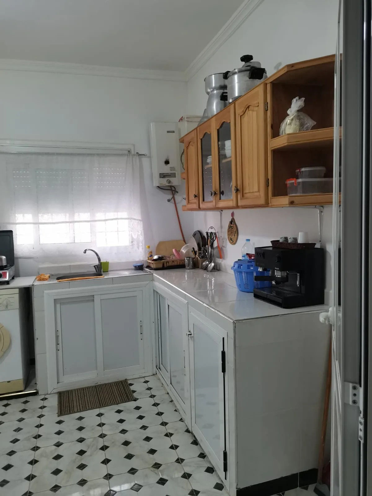 appartement a louer a mdiq 50 m a 2 étage chambre et salon 