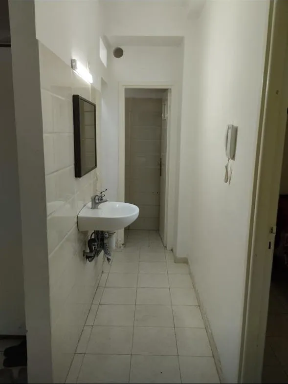 Appartement à louer à Casablanca, 1 chambre, salon, rez-de-chaussée, 40 m².