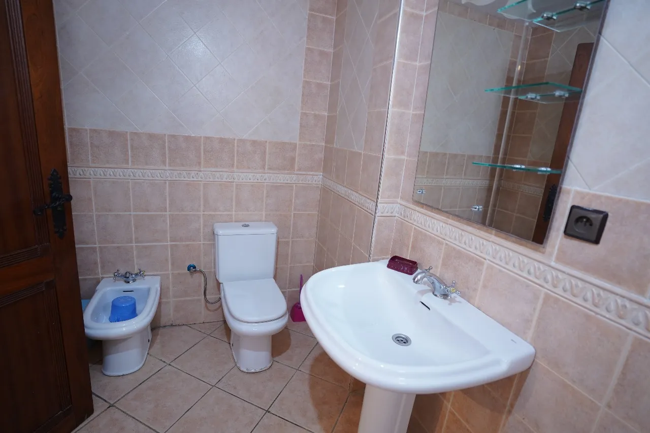 Appartement à louer dans une résidence fermée  2 chambres, d'un salon 