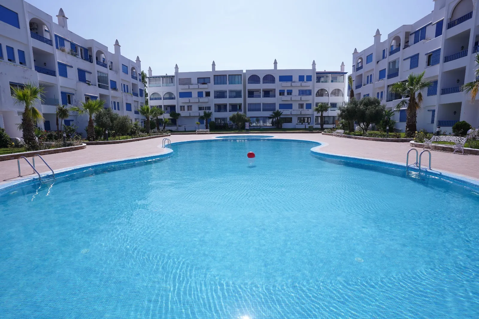 Appartement parfait à louer à kabila vista 2 chambre salon piscine 2 balcon 90 mètres carré