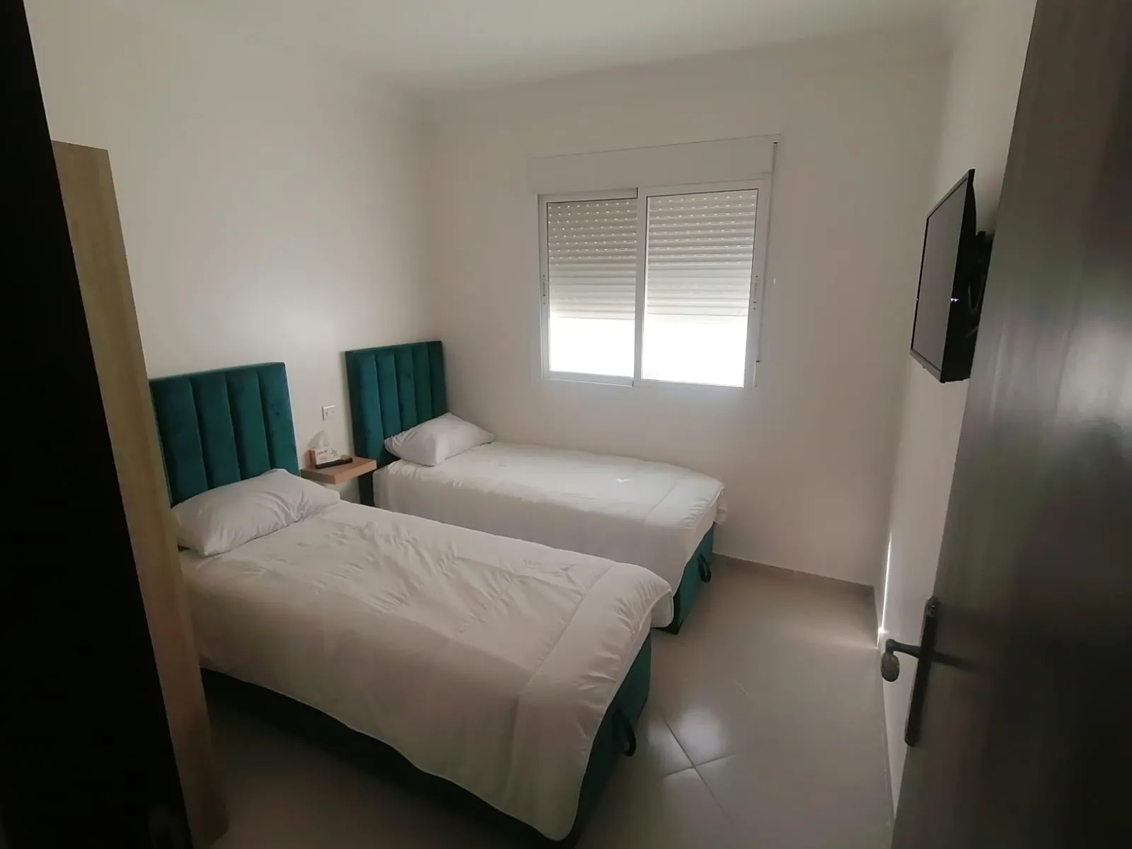 Bel appartement à louer à Tanger, emplacement excellent et sécurisé. 