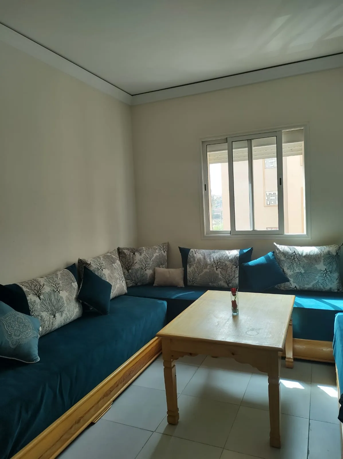 Appartement équipé à louer à Marrakech, comprenant une chambre et deux salons