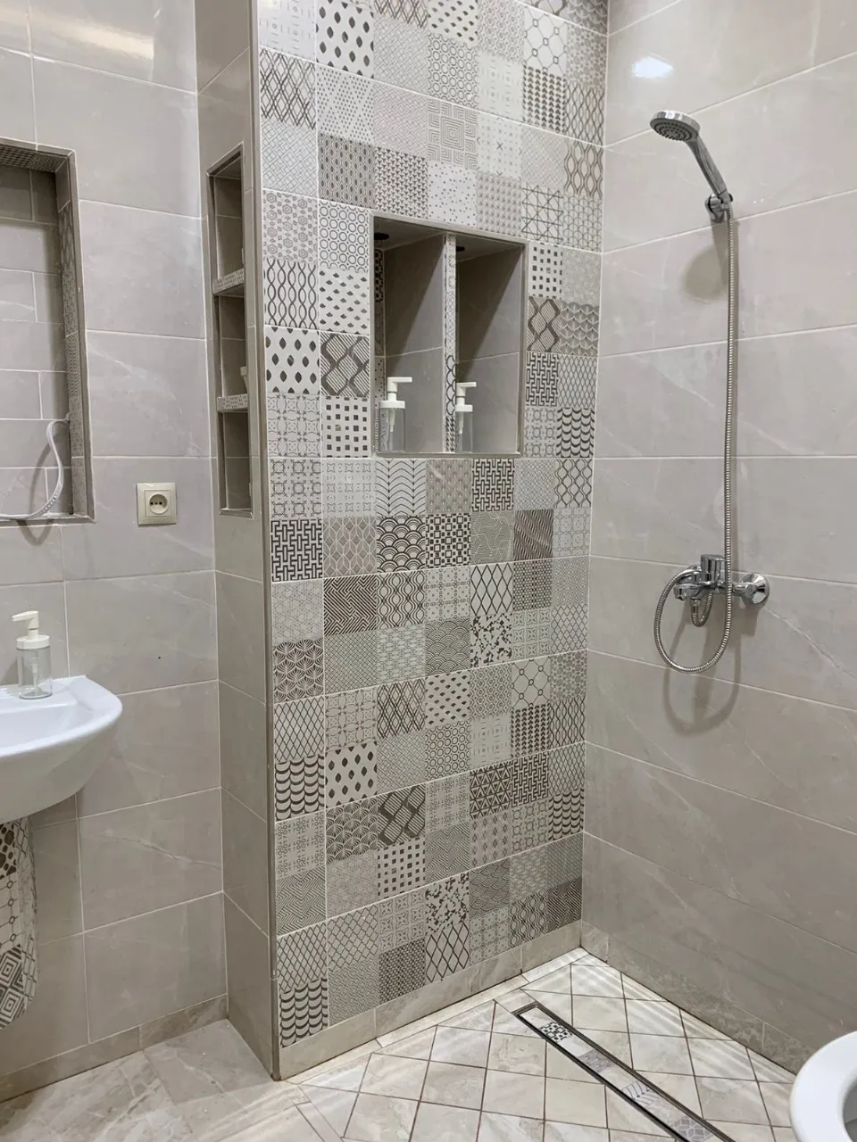 Studio élégant et moderne à louer au cœur de la ville de Tanger 40 m 3 éme étage