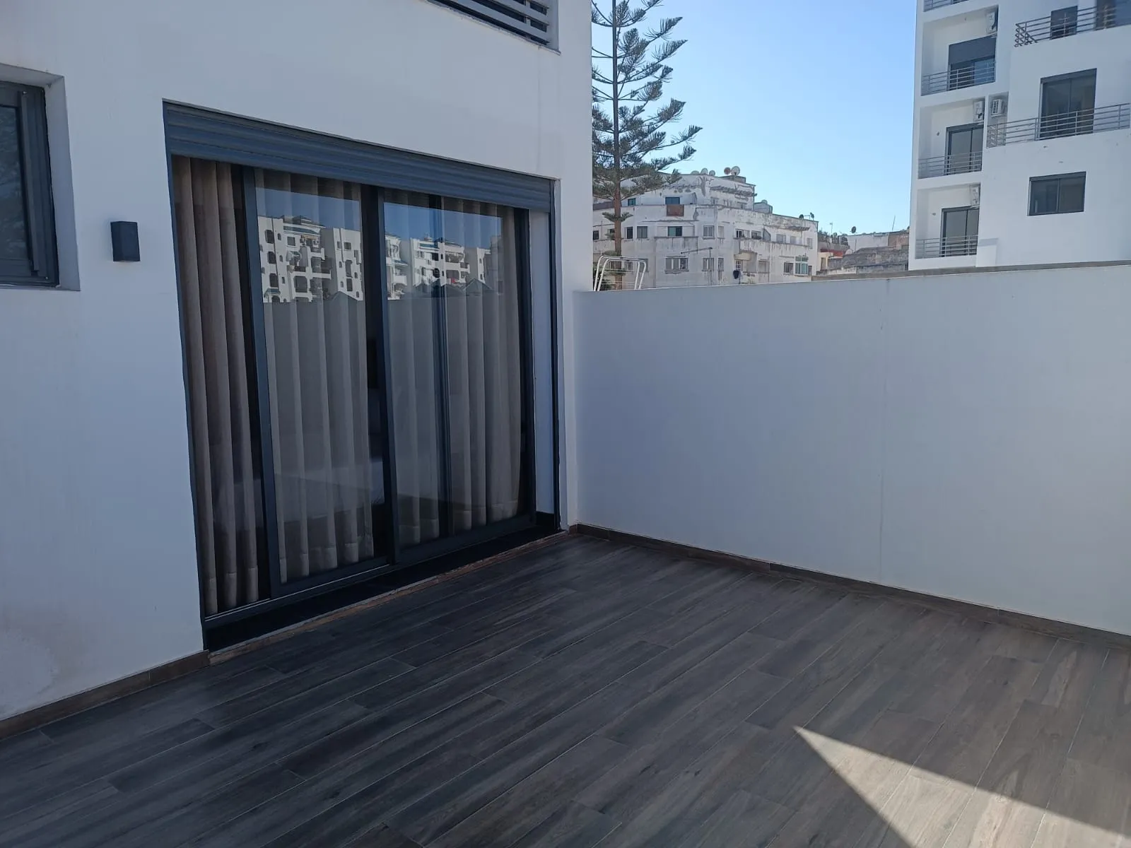 Appartement de luxe à louer à la journée à Maarif  composé de 2 chambre salon  