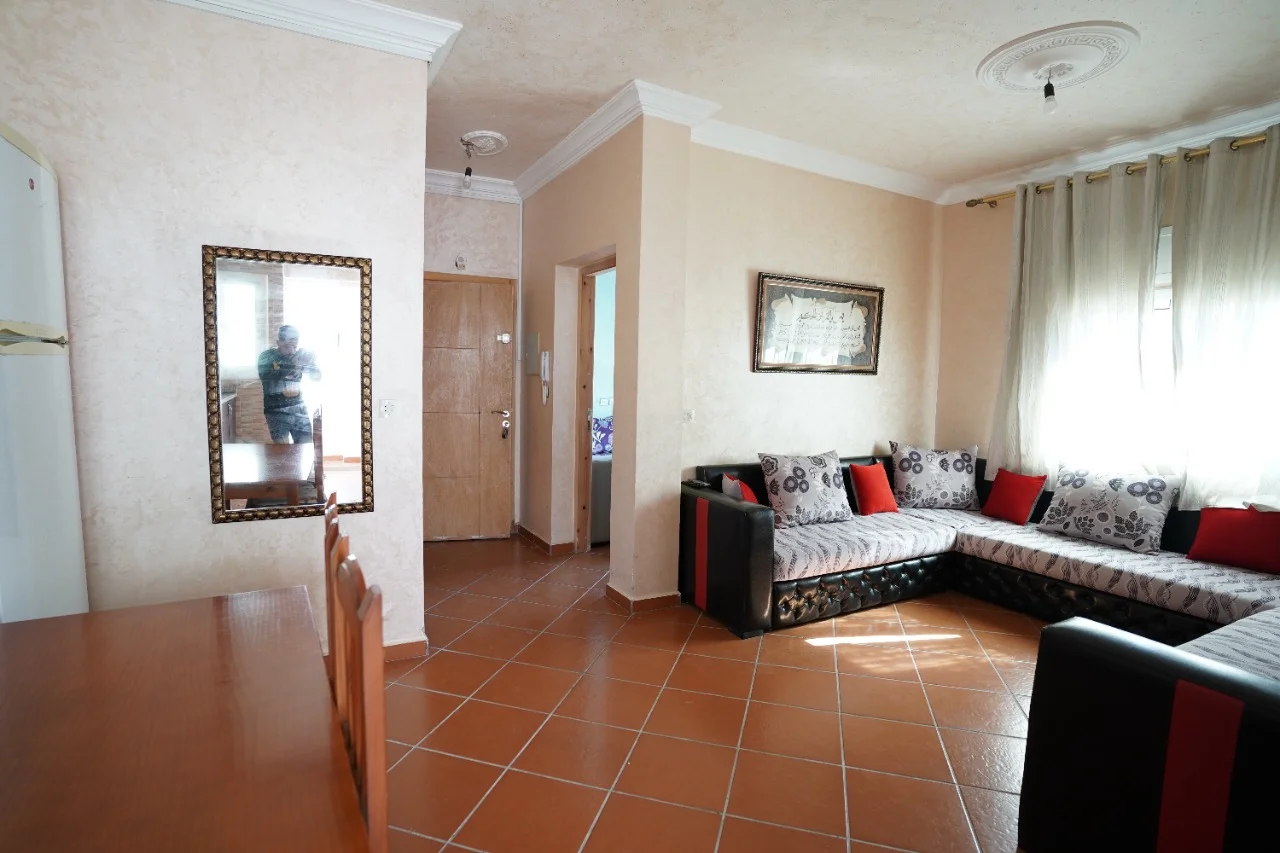 bel appartement à vendre à oued laou  2  chambre balcon salon ، Rez-de-chaussée 56 M²