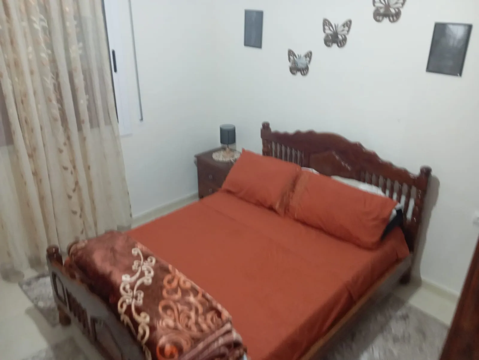 Bel appartement à louer près de Marjane Tanger dans une résidence fermée.
