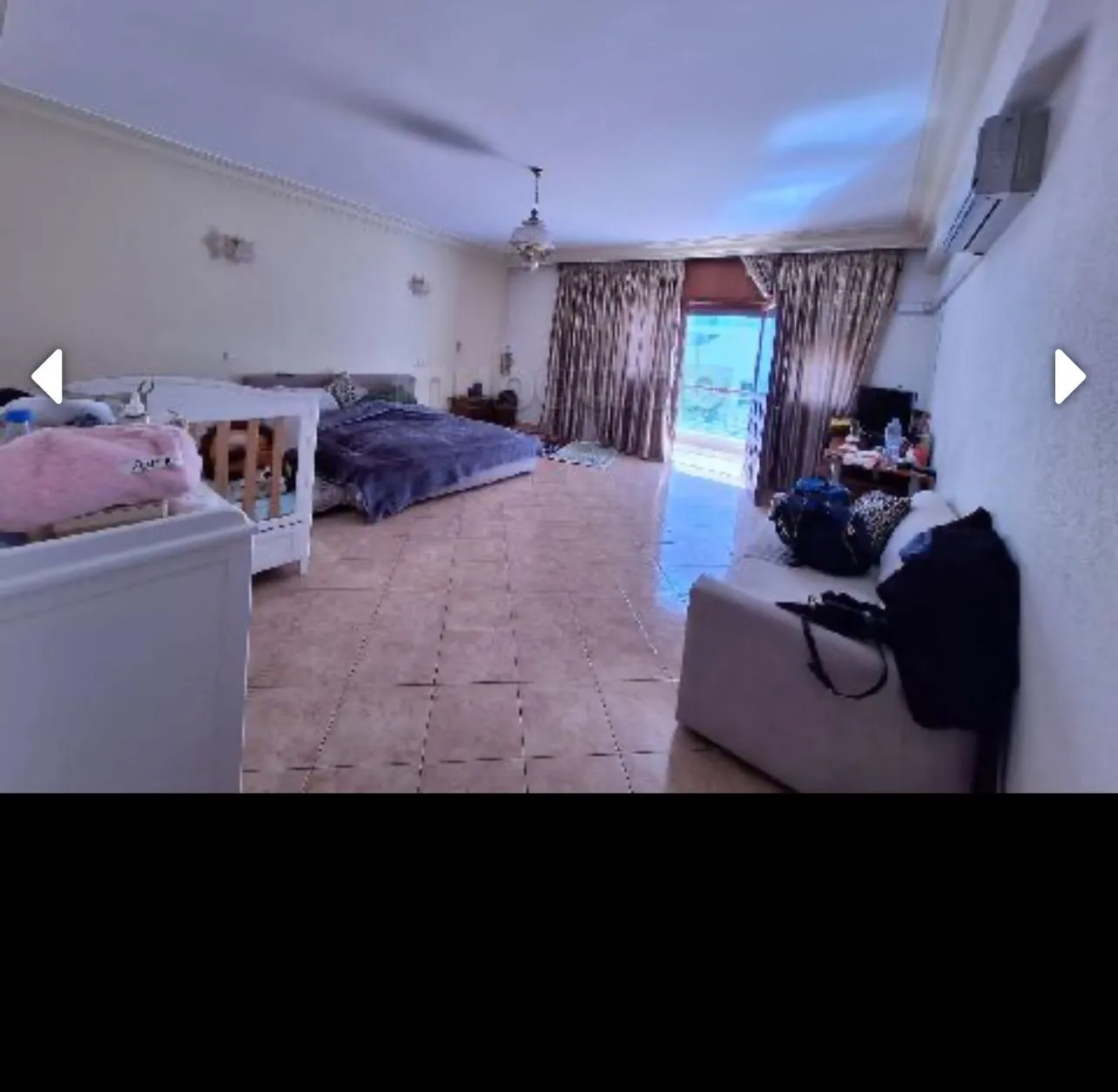 Duplex à vendre dans un quartier prestigieux, d’une superficie de 440 m². 