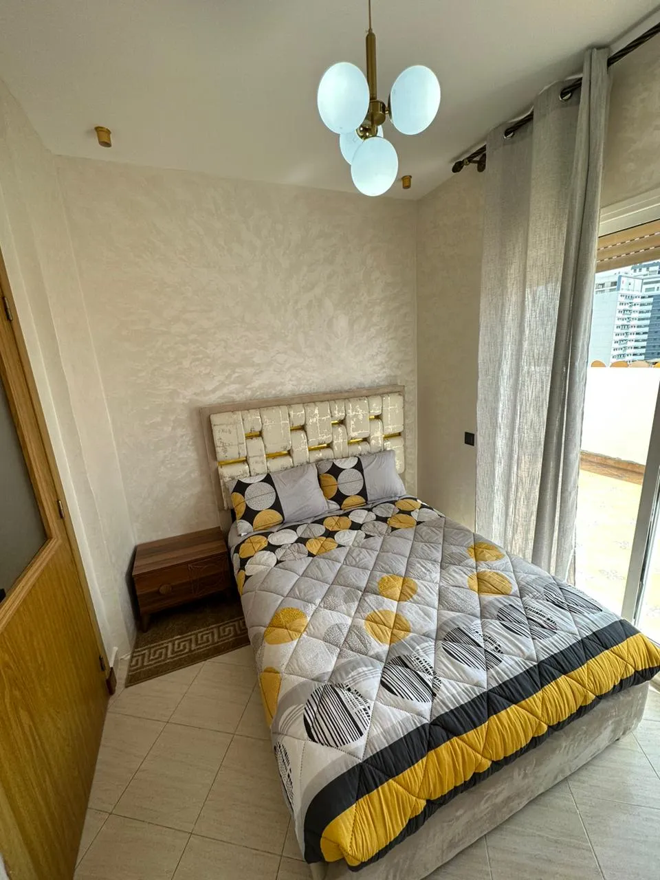 Appartement élégant à louer à Tanger, dans un immeuble sécurisé 2 chambre salon 