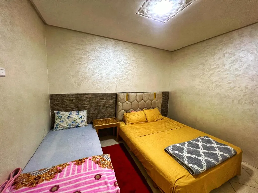 Bel appartement à louer à la journée à Agadir, au deuxième étage, de 75 mètres. 