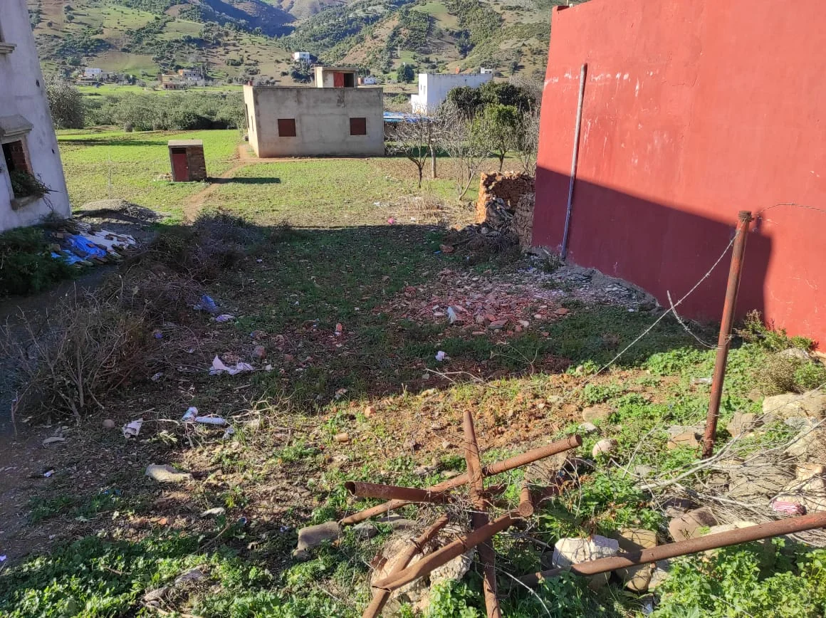 Terrain à Vendre Amsa zone immeuble R+3 prix raisonnable a cote de la mosquée