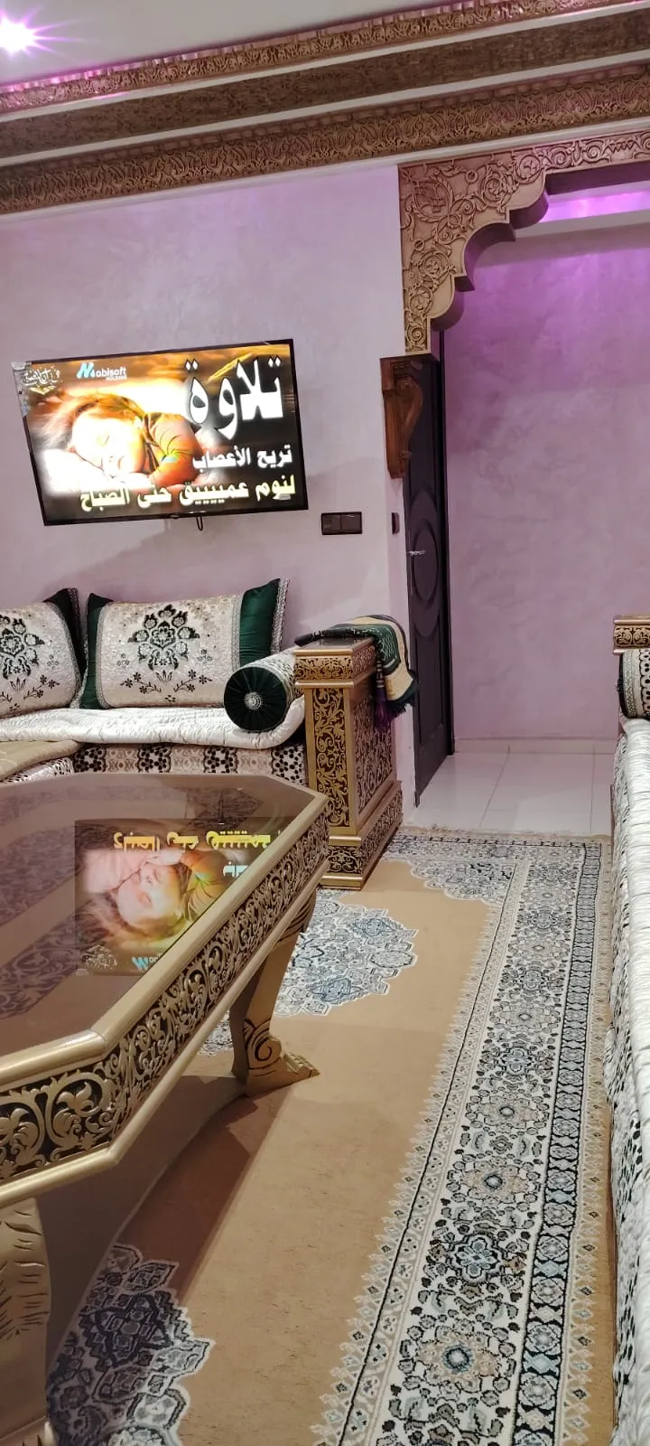 Appartement à louer à Tanger  Proche de l’aéroport, 1 chambre, 2 salons