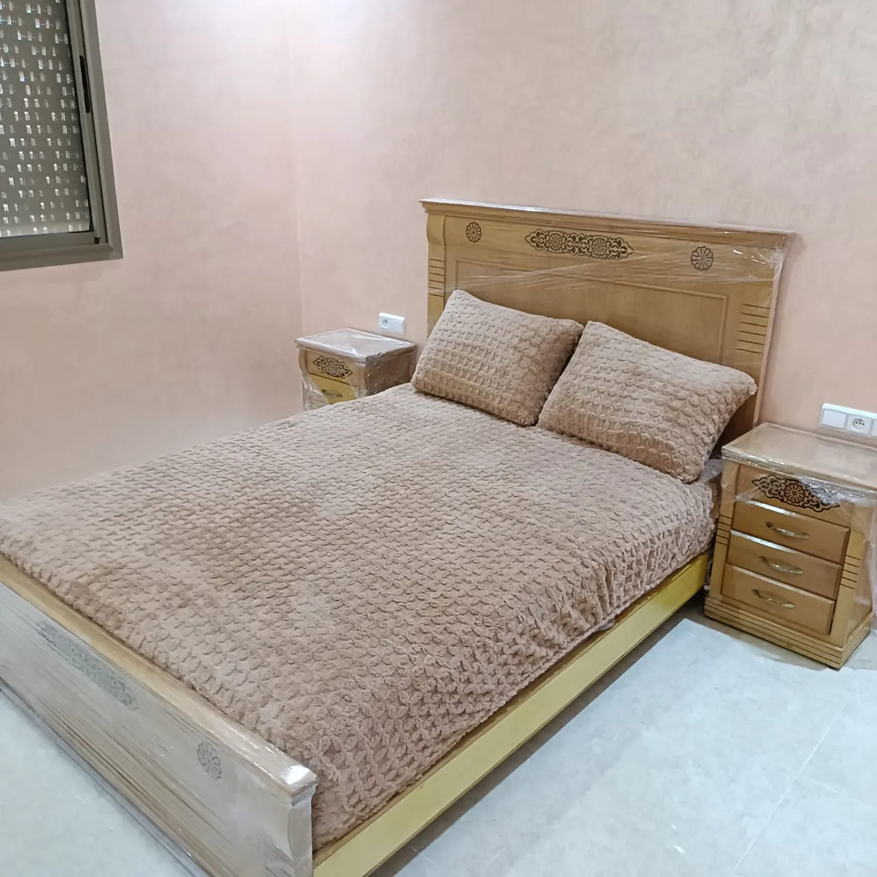 Appartement neuf meublé à louer au 2ᵉ étage dans le quartier Mhamid à Marrakech