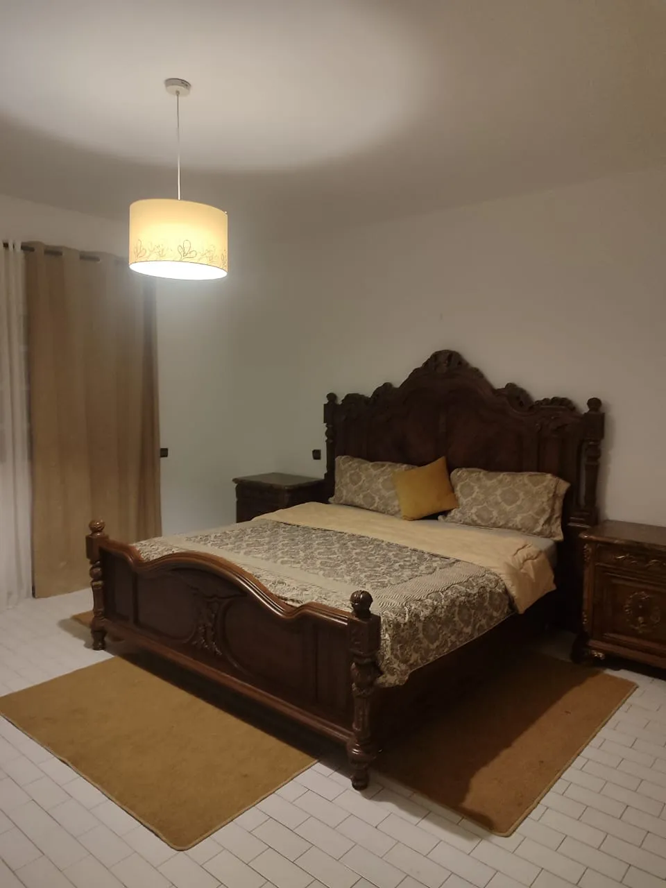 Belle villa à louer à Rabat, Harhoura, avec un grand espace