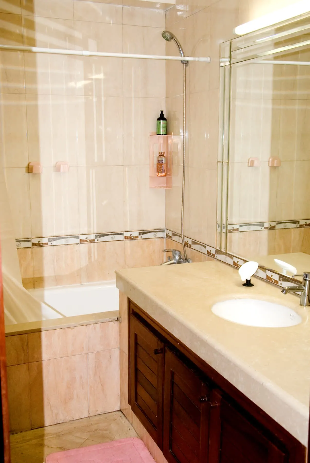 Appartement à louer quotidiennement à Maarif 3 chambres 3 salles de bains 120m².