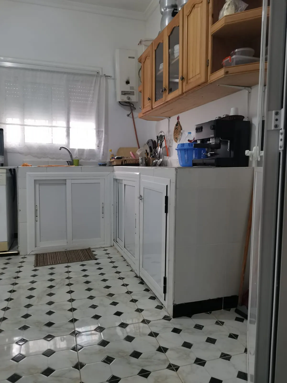 appartement a louer a mdiq 50 m a 2 étage chambre et salon 
