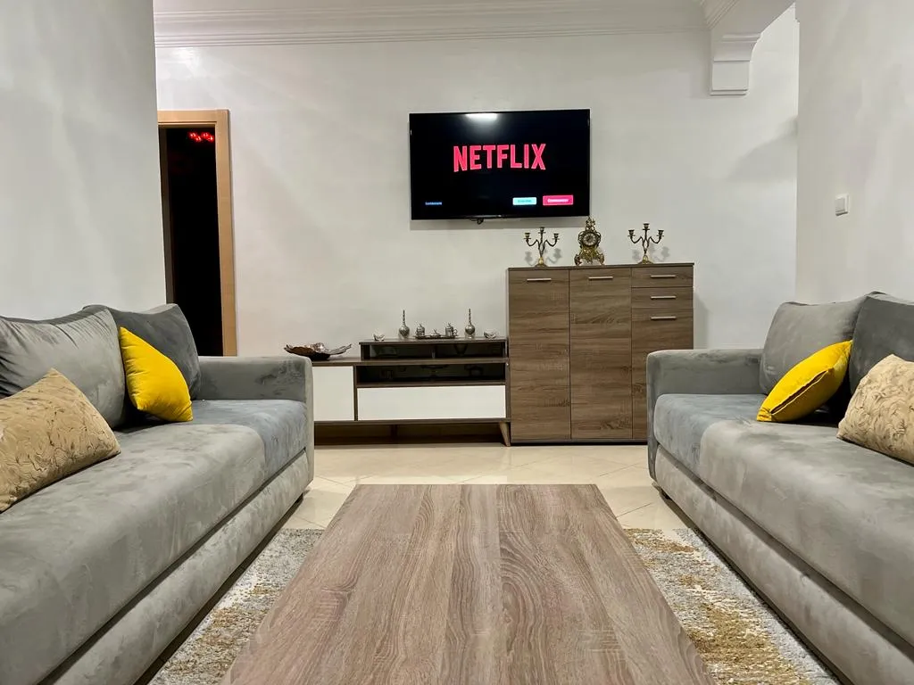 Appartement magnifique à louer à Rabat, Harhoura, situé au 4ème étage