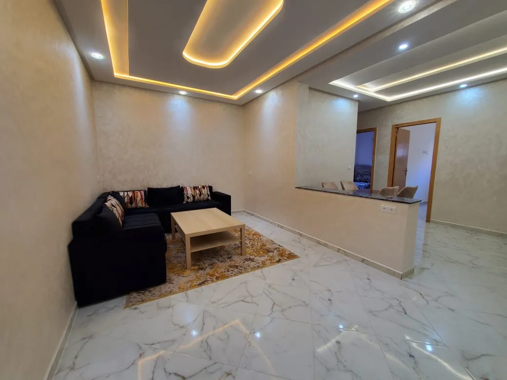 Appartement élégant à louer à la journée au rez-de-chaussée,  de deux chambres 