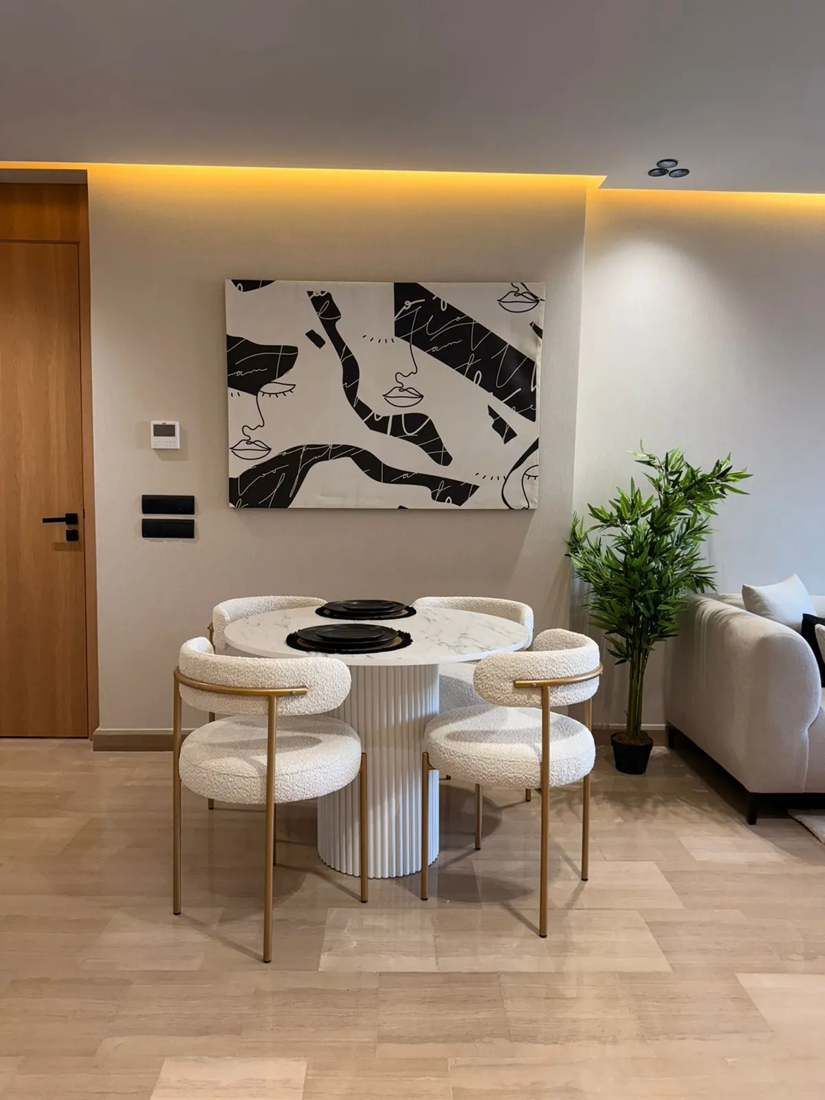 Magnifique studio à louer à Casablanca, quartier Maarif, au 1er étage.