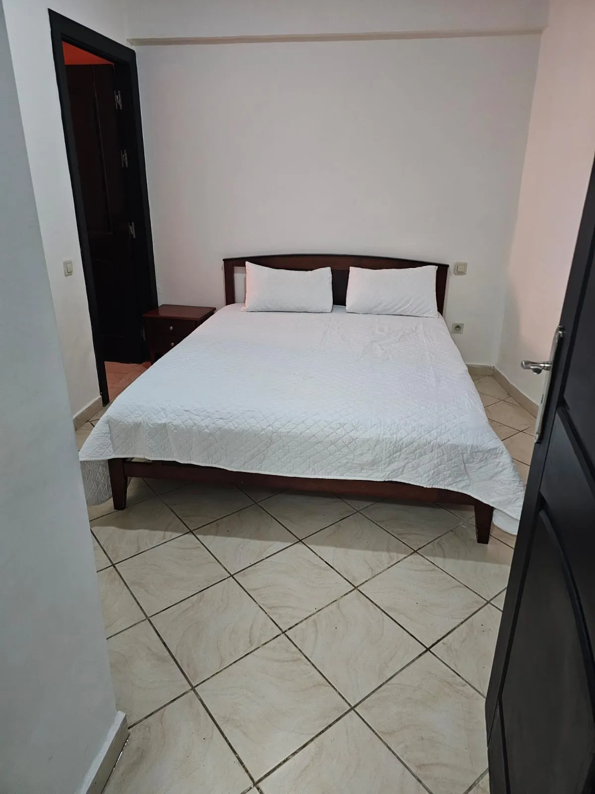 Appartement excellent et équipé à louer au premier étage a marrakech 