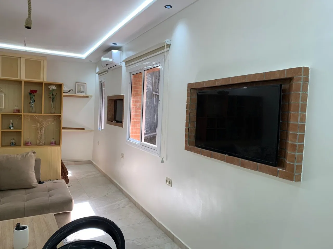 Studio élégant et moderne à louer au cœur de la ville de Tanger 40 m 3 éme étage