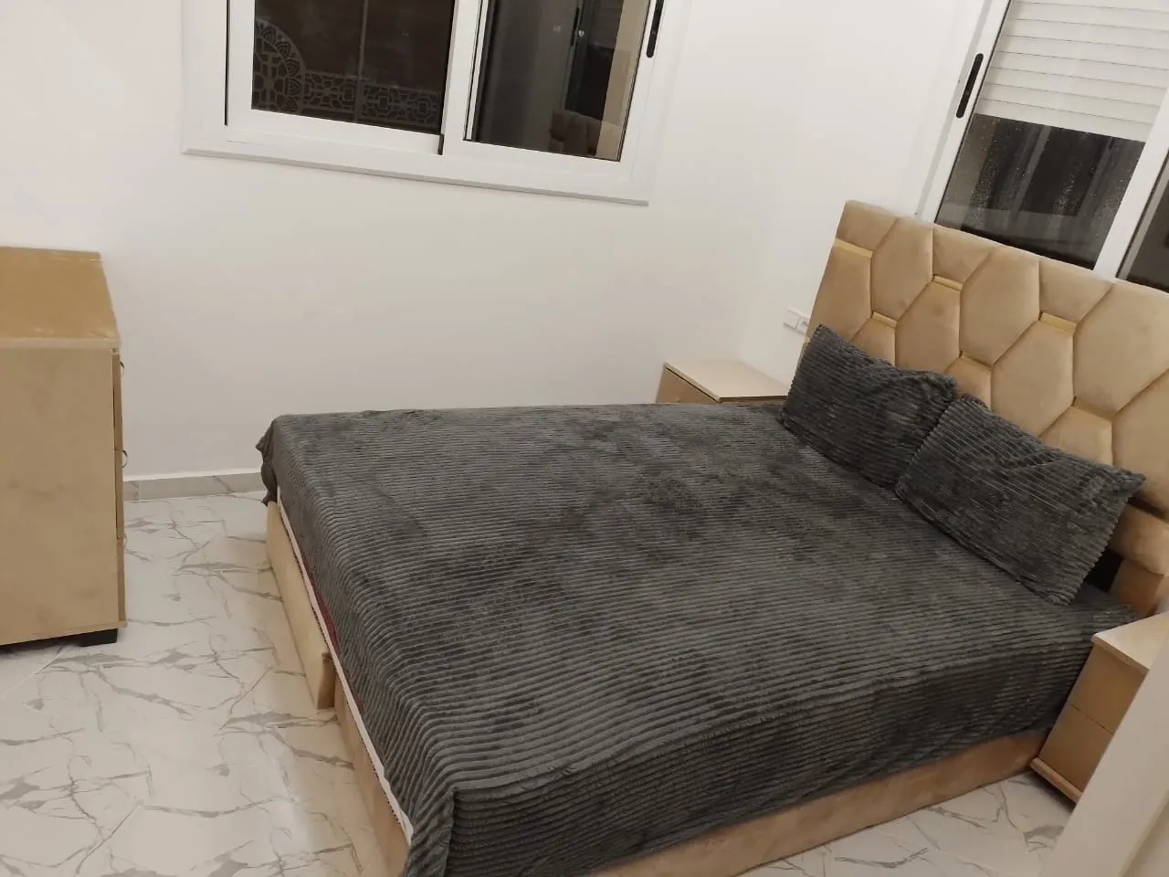 Appartement à louer au 2e étage, 2 chambres et un salon à Chefchaouen.