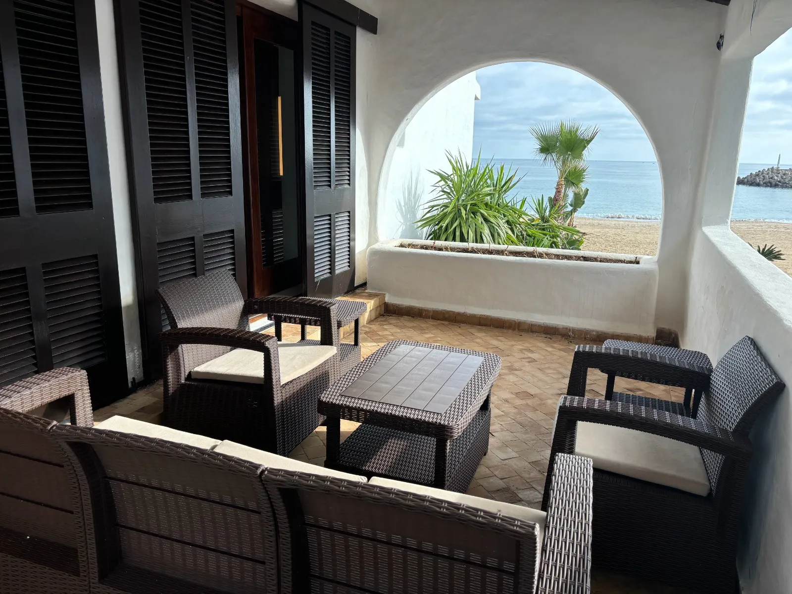 Appartement magnifique à louer à M'diq, dans une résidence de luxe vue sur mer  