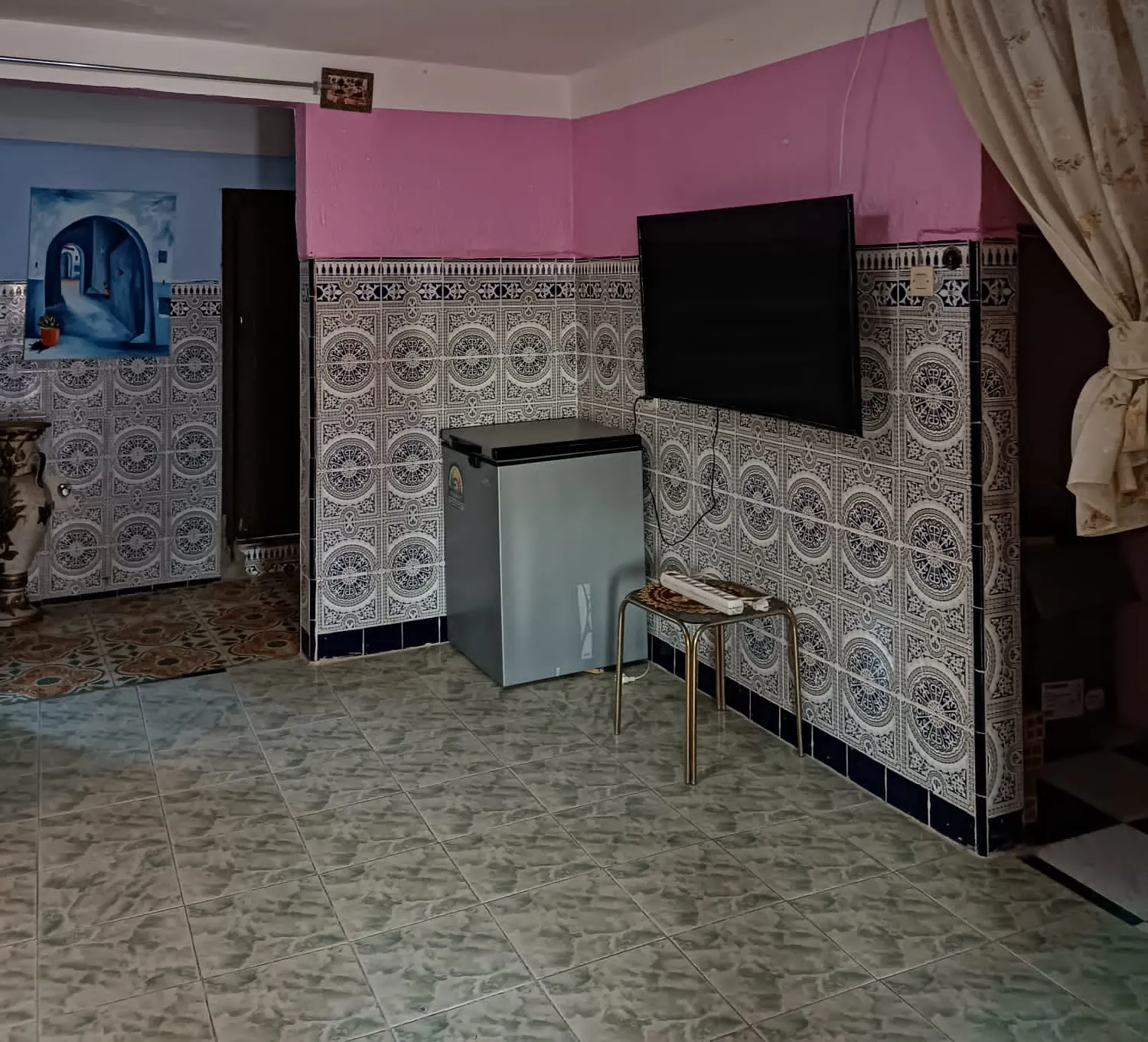 Appartement à louer pour la journée à Chefchaouen, au quatrième étage.