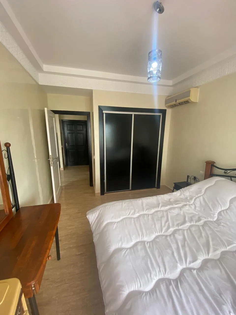 Jolie appartement à louer  à Marina Smir, composé d'une chambre  et d'un salon.