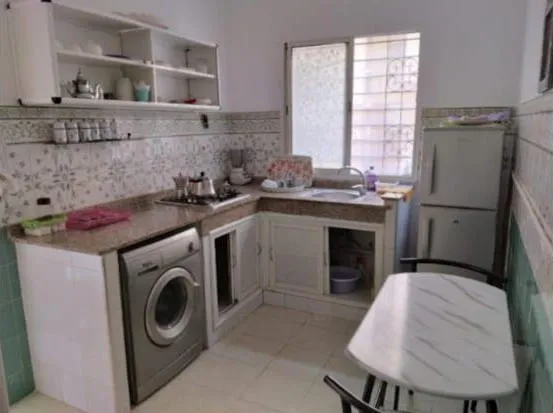 Appartement à louer à Casablanca, 1 chambre, salon, rez-de-chaussée, 40 m².