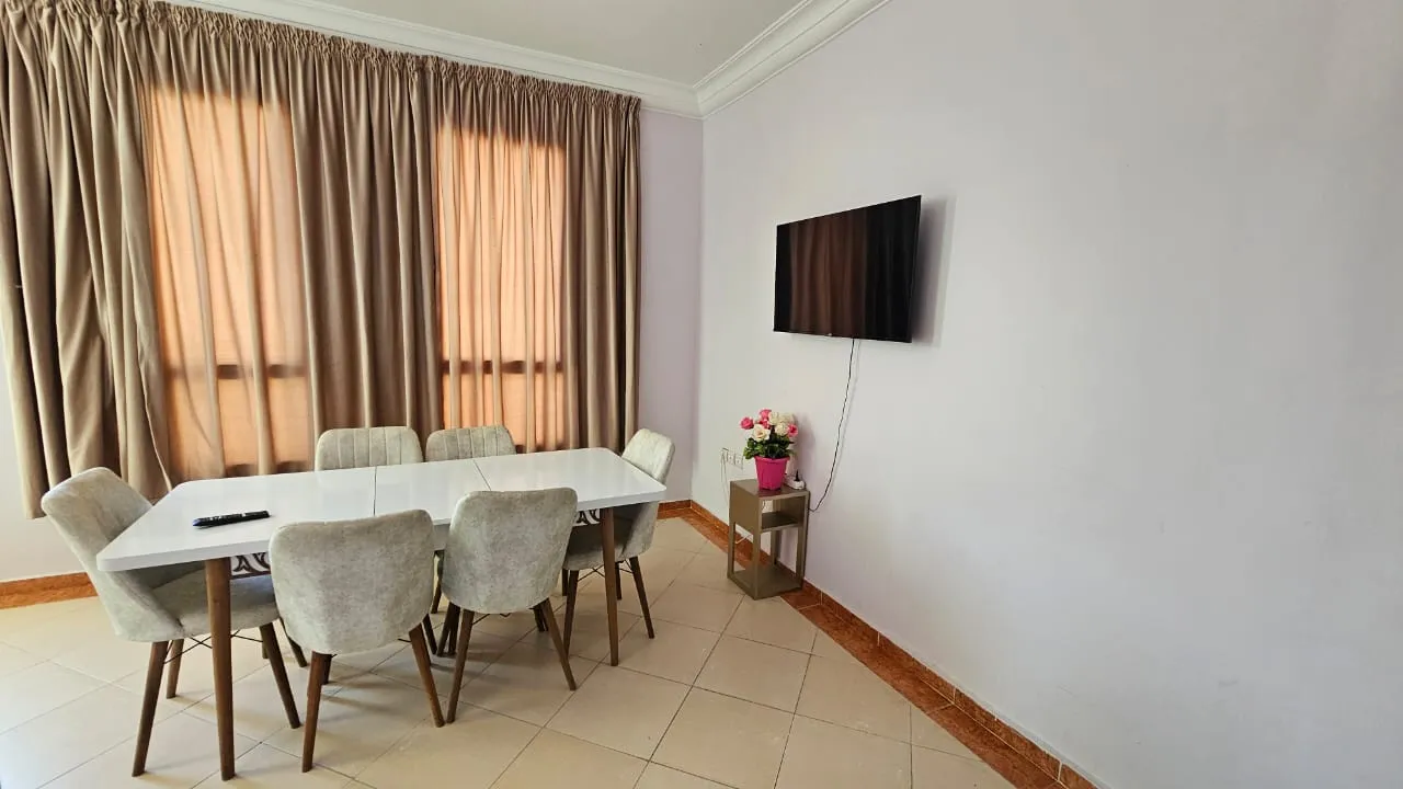 Bel appartement à louer à la journée à Tanger, emplacement excellent, 7ème étage