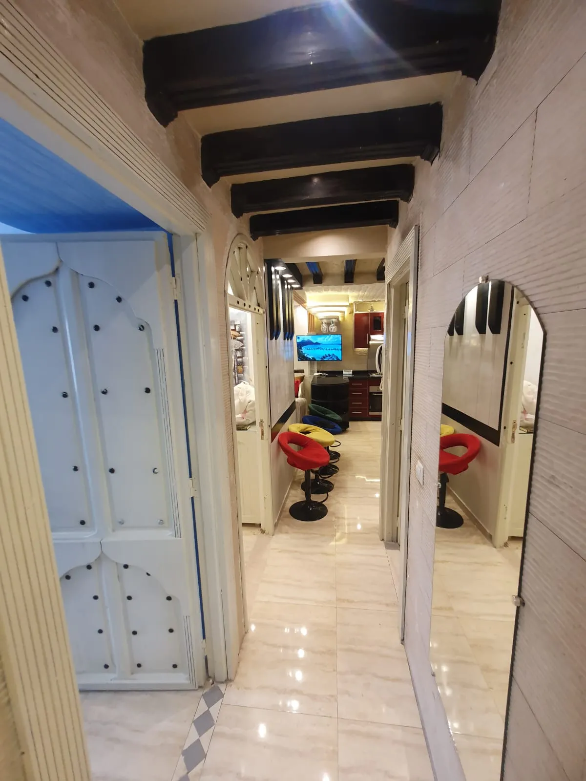 Appartement beau et élégant à louer à la journée à Casablanca, près du corniche,