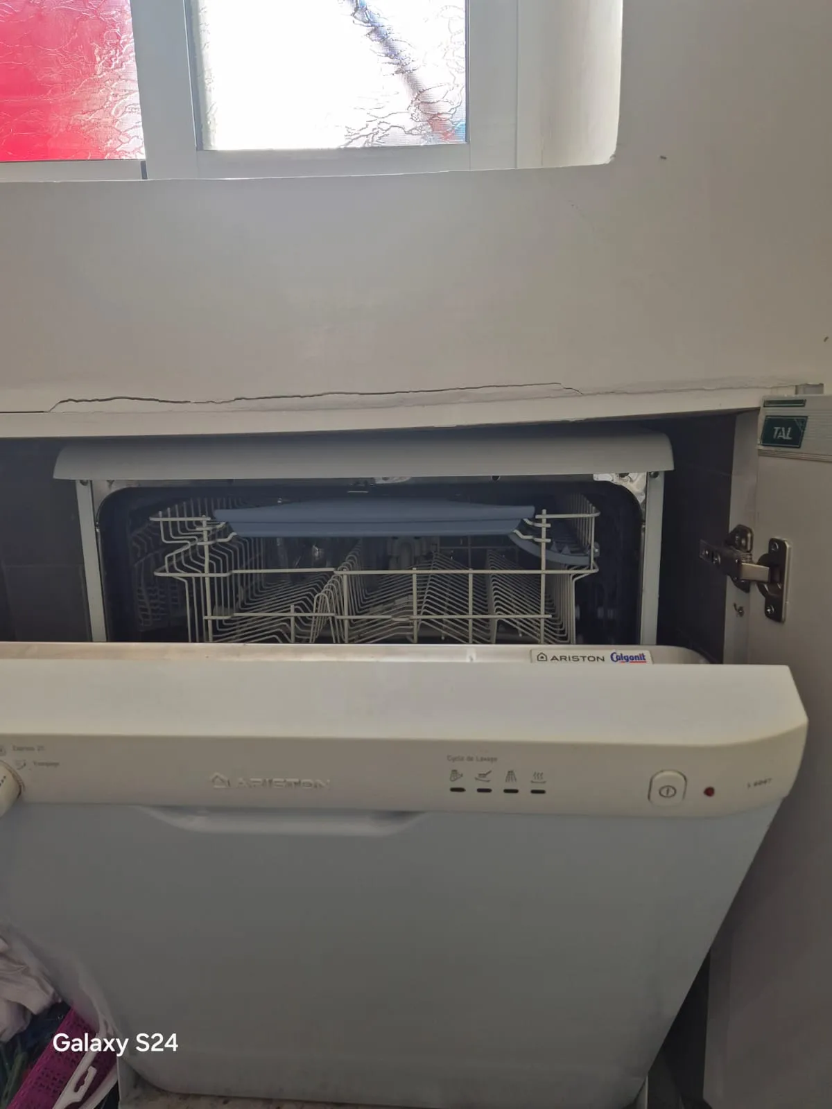 Bel appartement à louer à Fnideq, au premier étage, d'une superficie de 56 m²