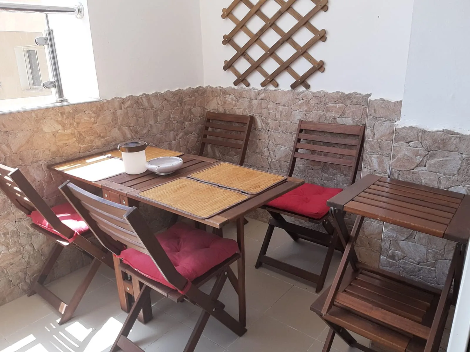 Appartement à louer au design moderne à Agadir, dans une résidence sécurisée