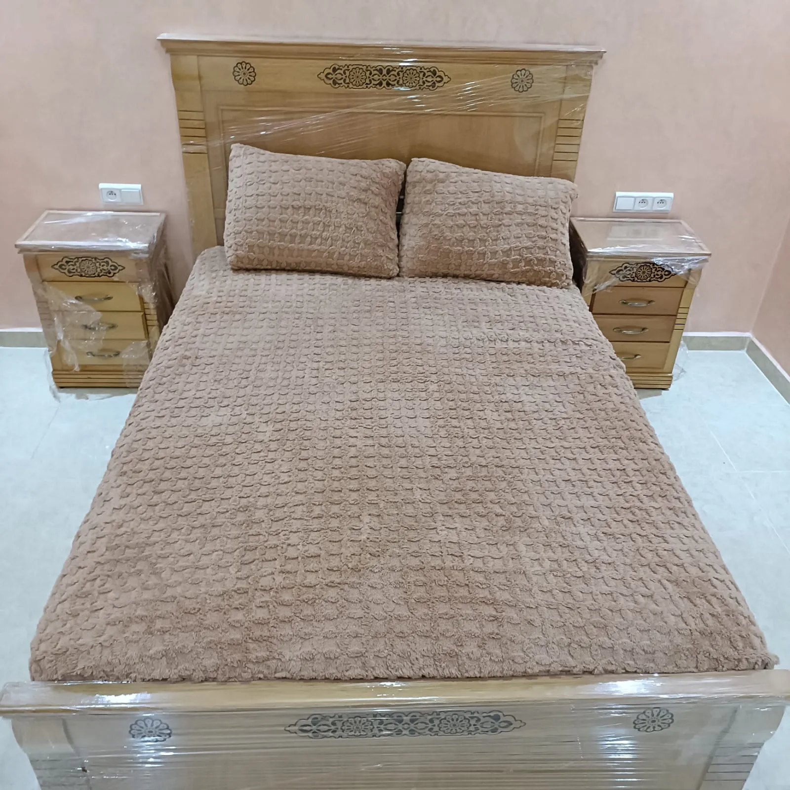 Appartement neuf meublé à louer au 2ᵉ étage dans le quartier Mhamid à Marrakech