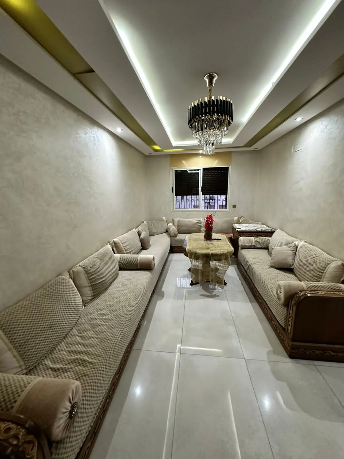 Appartement à louer dans une résidence prestigieuse et sécurisée à Agadir.