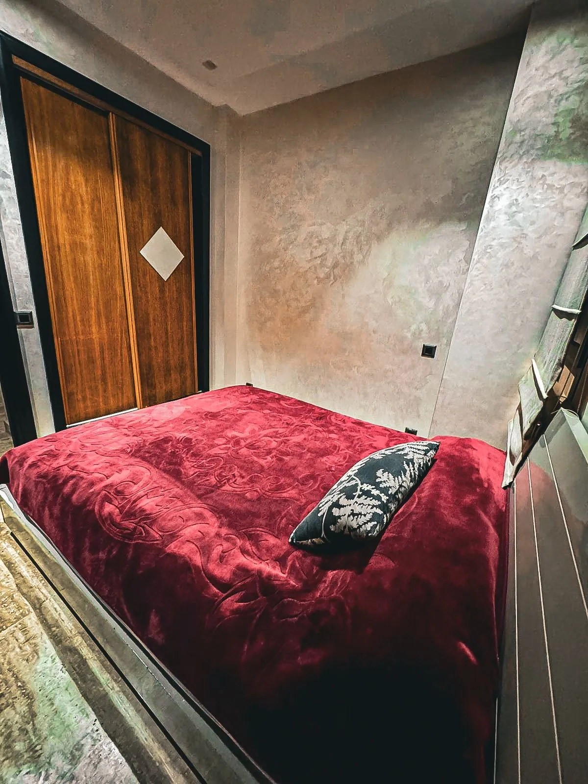 Appartement haut de gamme à louer pour la journée à Casablanca, au deuxième étag