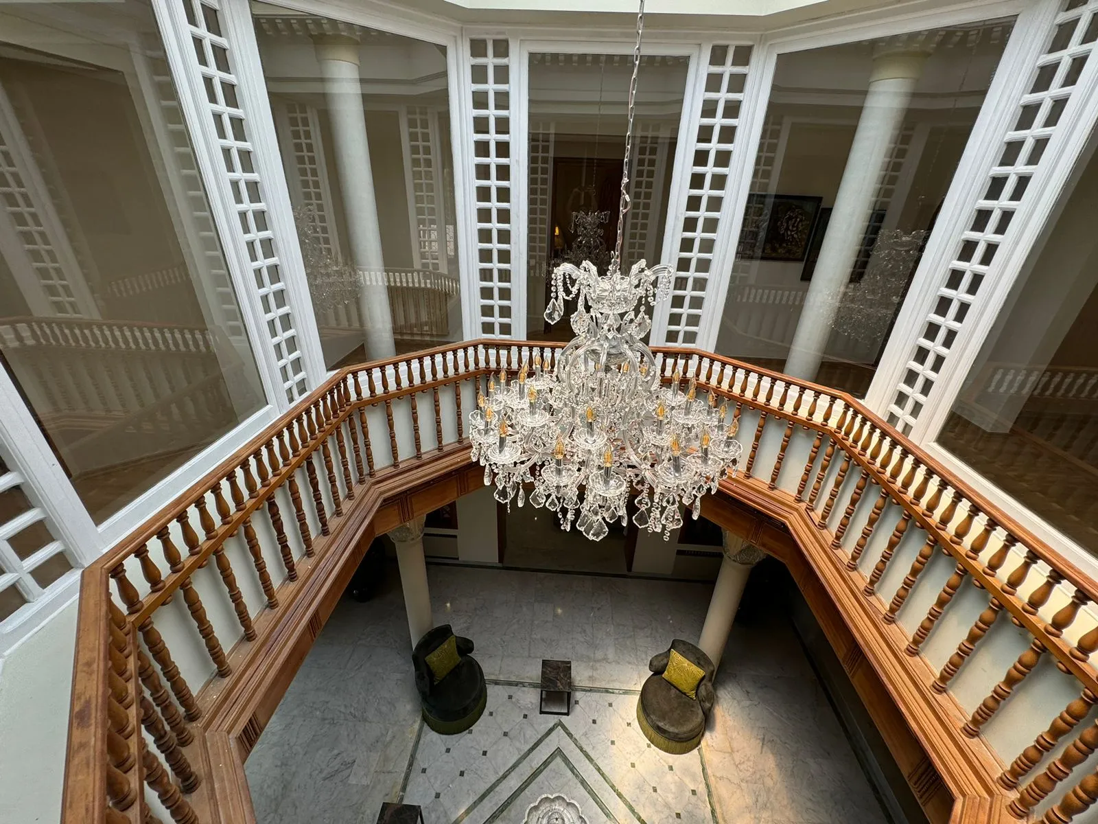 Villa de luxe à louer mensuellement à Rabat, d'une superficie de 2500 mètres 