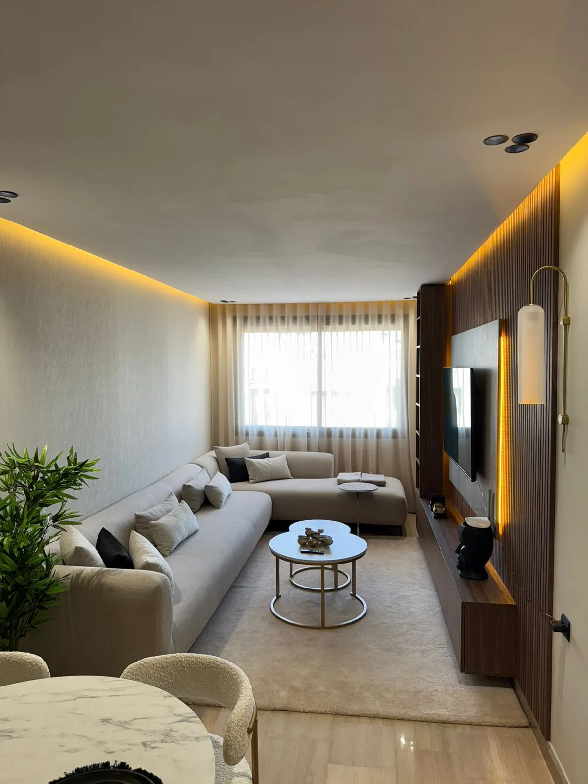 Magnifique studio à louer à Casablanca, quartier Maarif, au 1er étage.