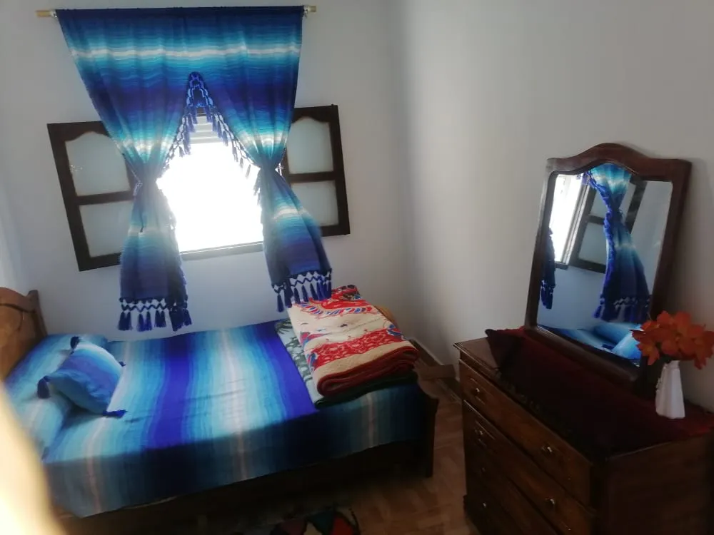 Appartement à louer à Chefchaouen, au troisième étage,  deux chambres et salon.