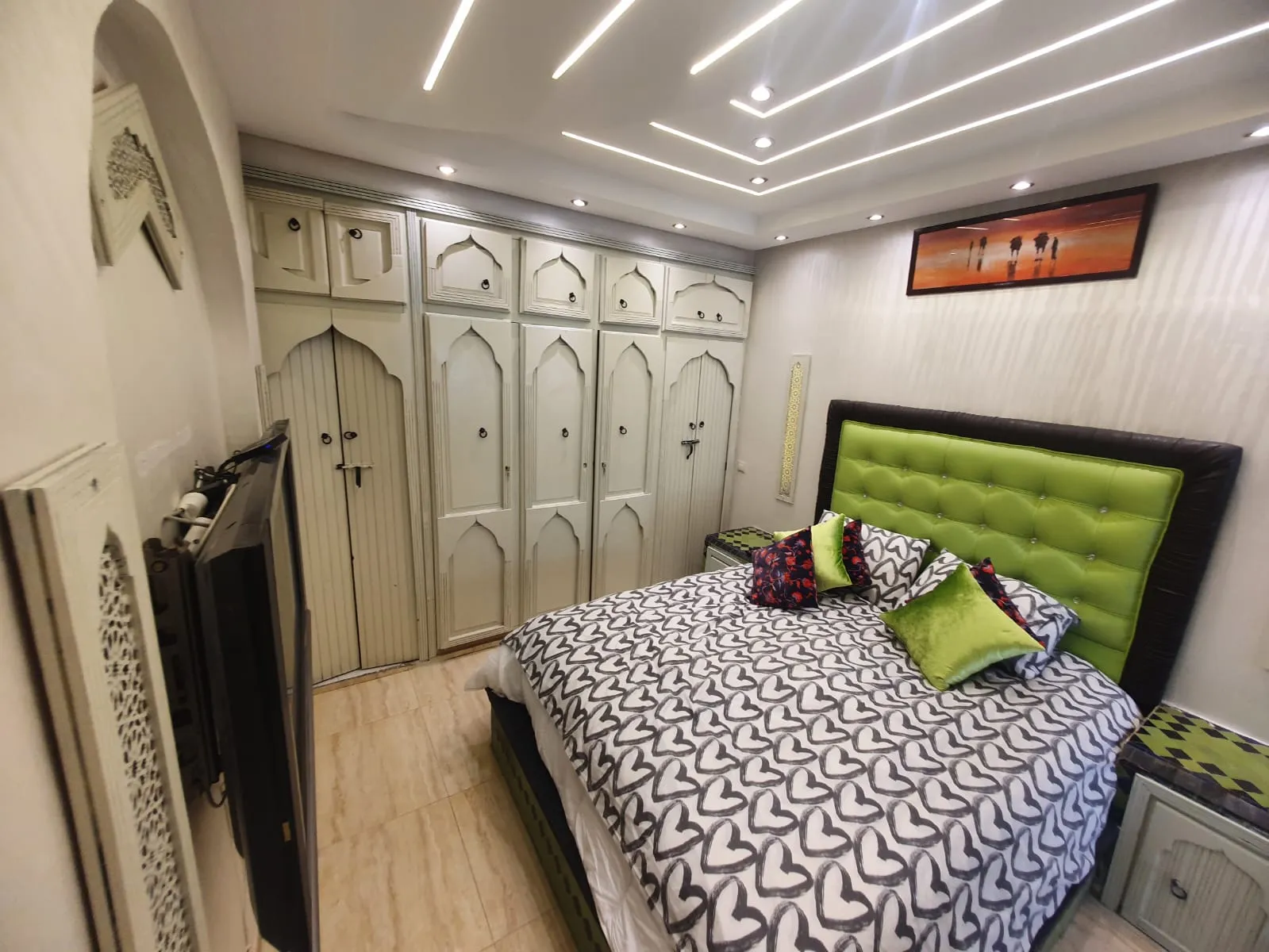 Appartement beau et élégant à louer à la journée à Casablanca, près du corniche,